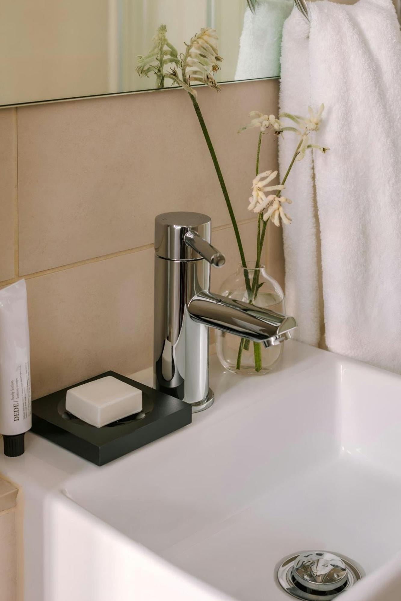 The Gilbert Hotel South Kensington, Sonder By Marriott Bonvoy 3*